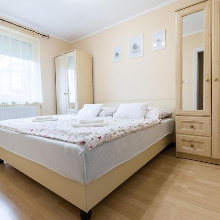 Marta Apartman ไฮจ์ดุสโซบอสโล ภายนอก รูปภาพ