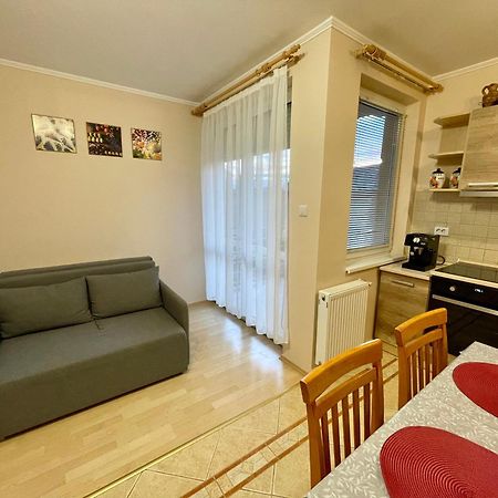 Marta Apartman ไฮจ์ดุสโซบอสโล ภายนอก รูปภาพ