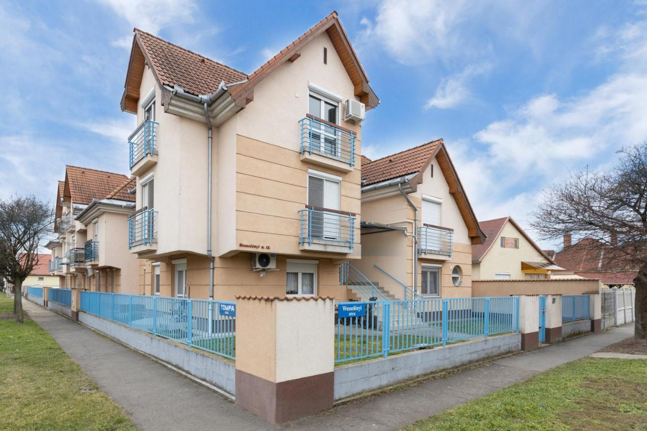 Marta Apartman ไฮจ์ดุสโซบอสโล ภายนอก รูปภาพ