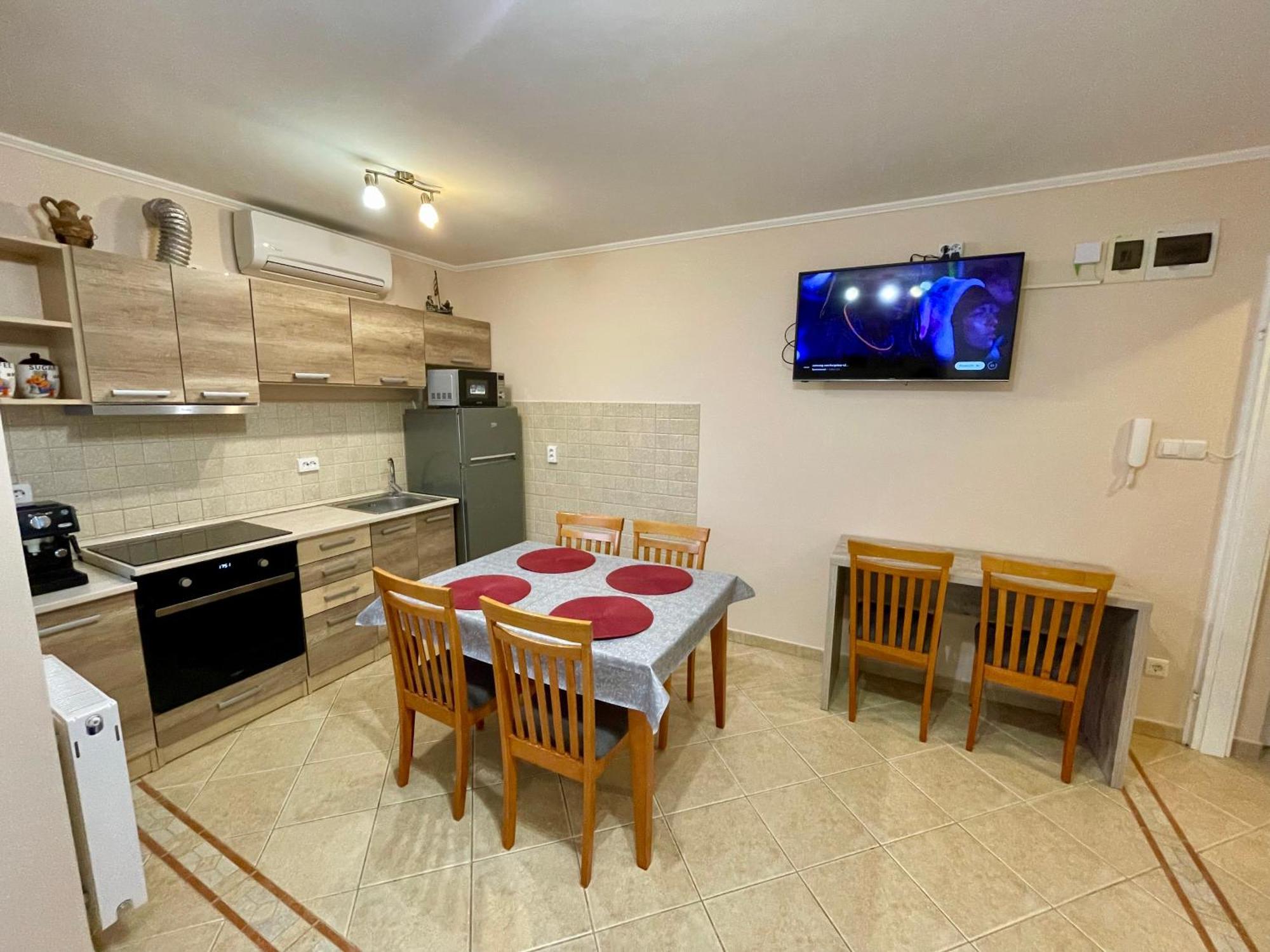 Marta Apartman ไฮจ์ดุสโซบอสโล ภายนอก รูปภาพ
